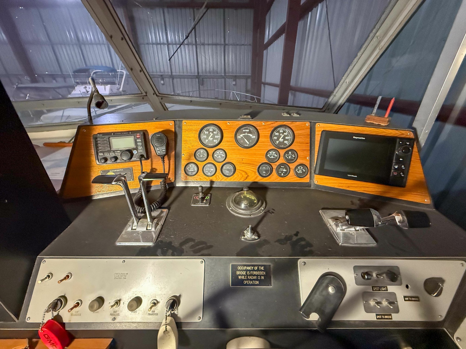 1977 Pacemaker FB Motor Yacht 40