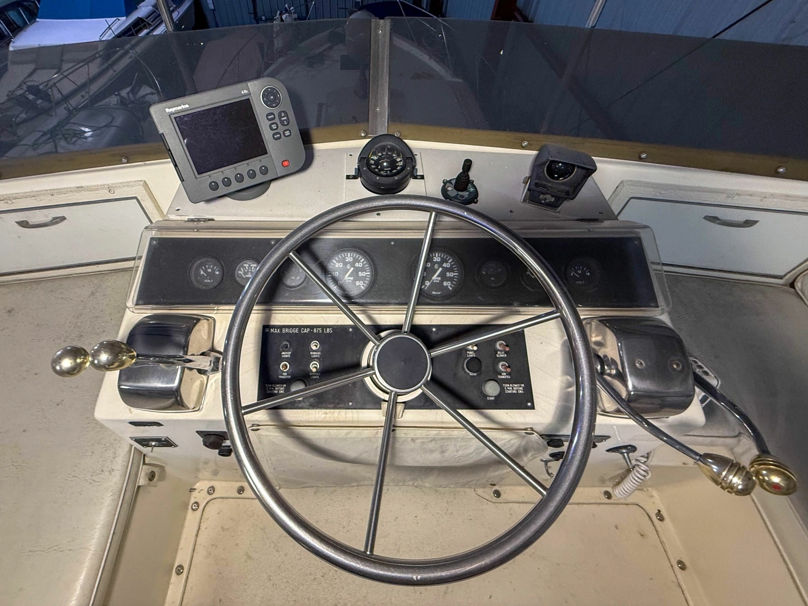 1977 Pacemaker FB Motor Yacht 40