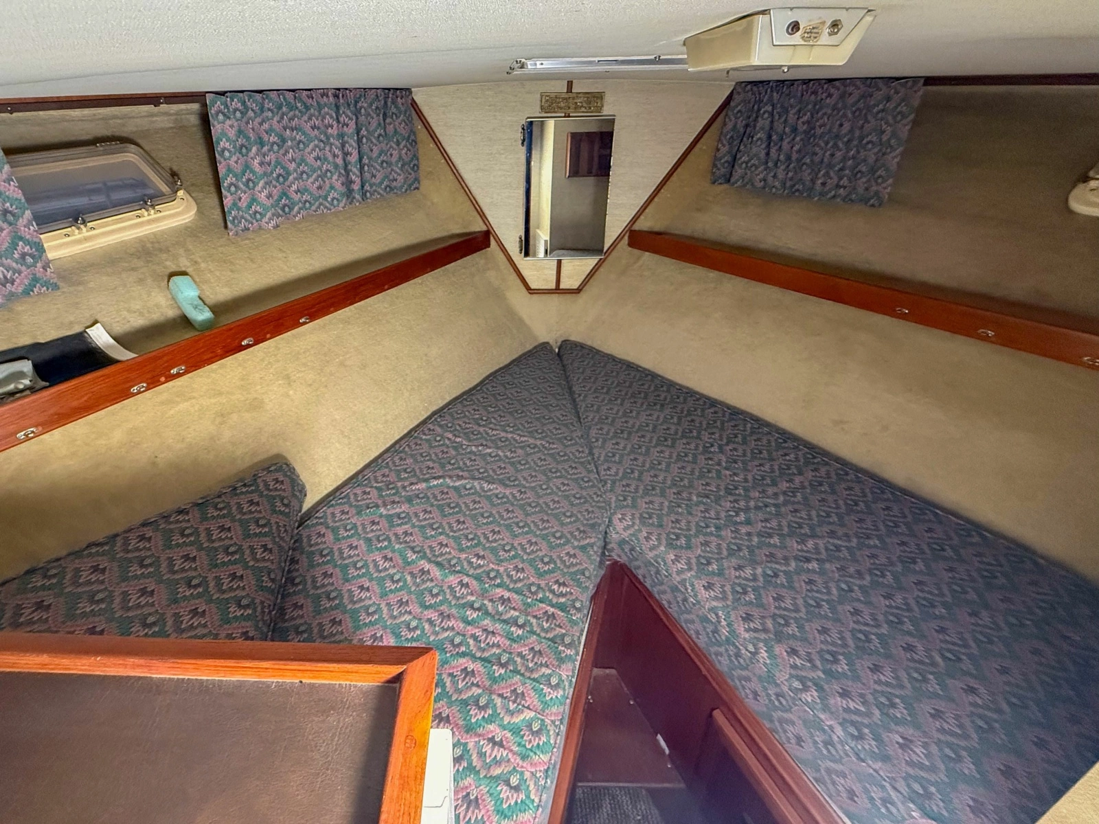 1977 Pacemaker FB Motor Yacht 40