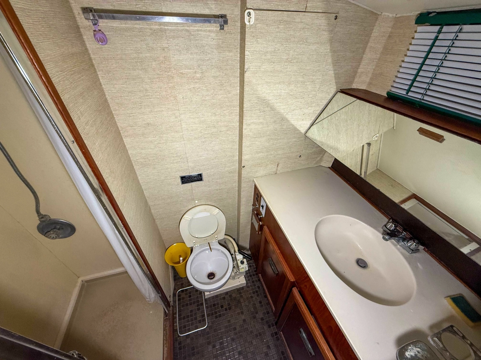 1977 Pacemaker FB Motor Yacht 40