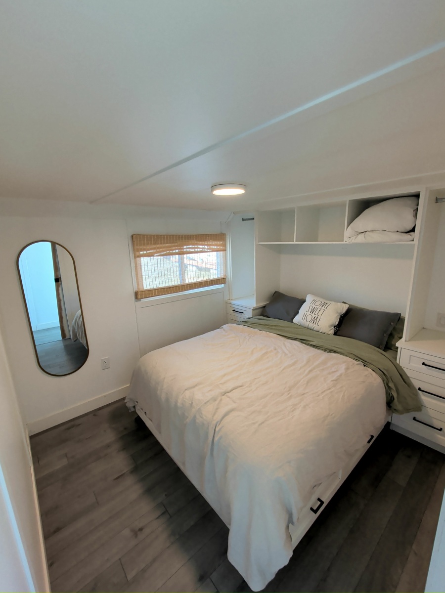 1979 Custom Houseboat Liveaboard 50