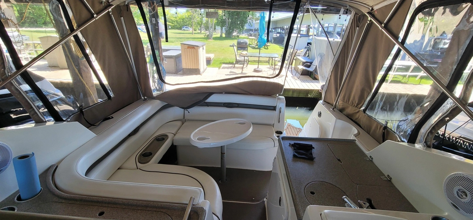 2009 Rinker 280 EC 28