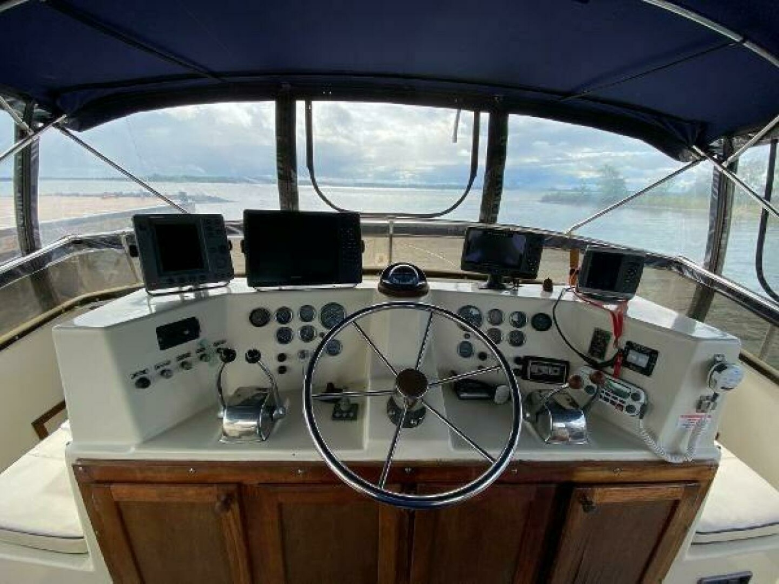 1984 Burns Craft 48 MY 48