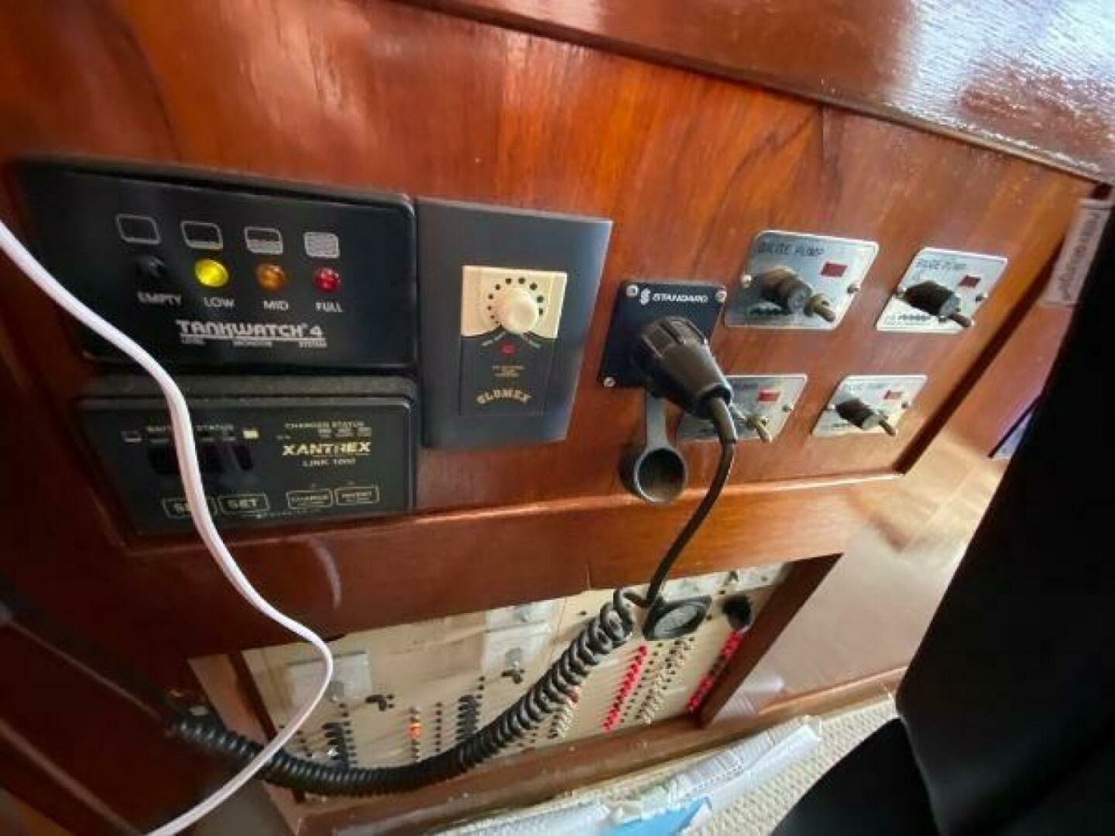 1984 Burns Craft 48 MY 48