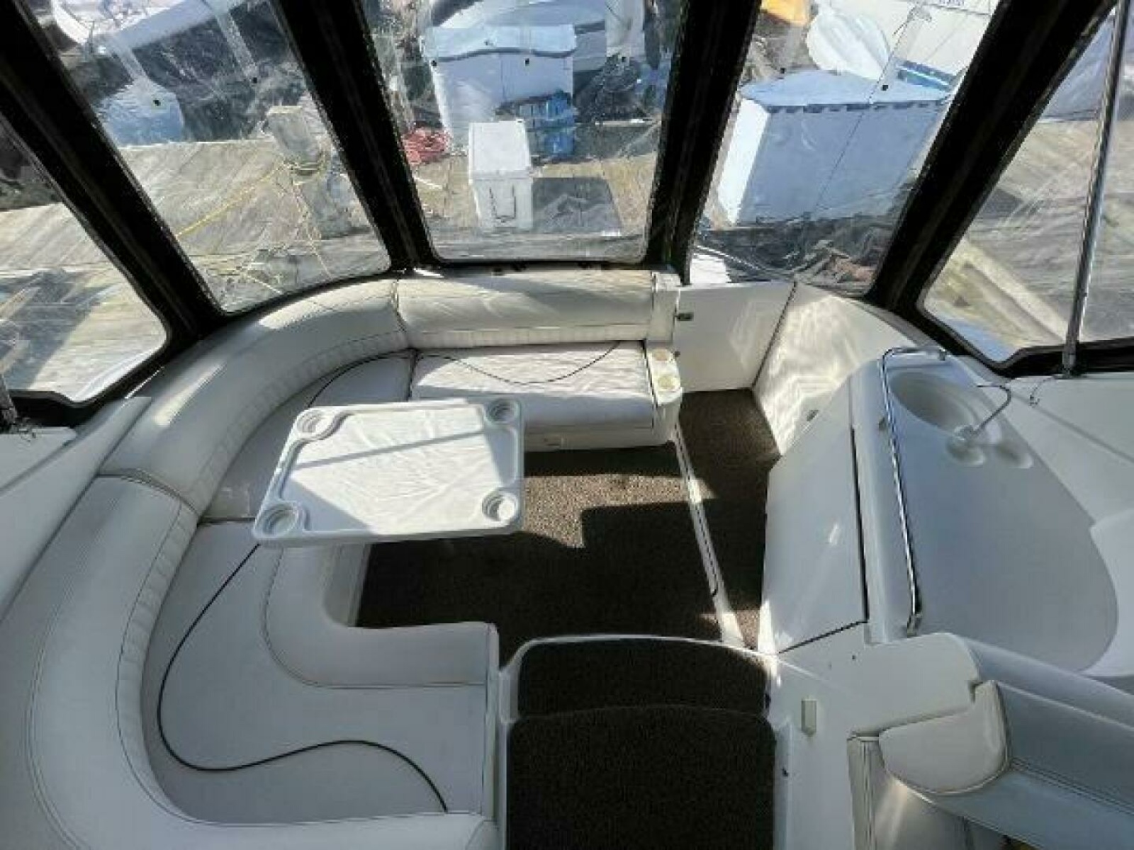 2001 Cruisers Yachts 3470 34