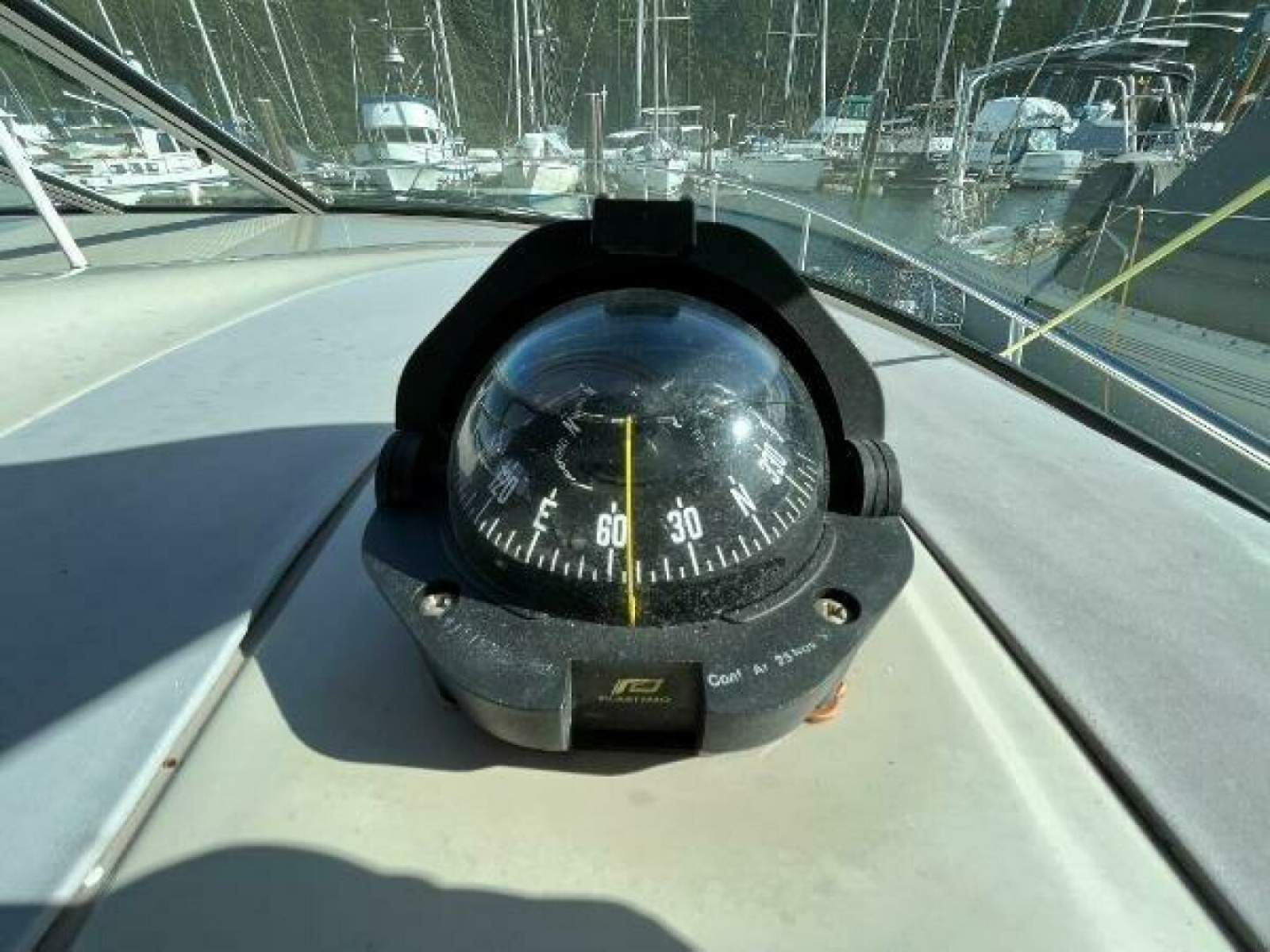 2001 Cruisers Yachts 3470 34