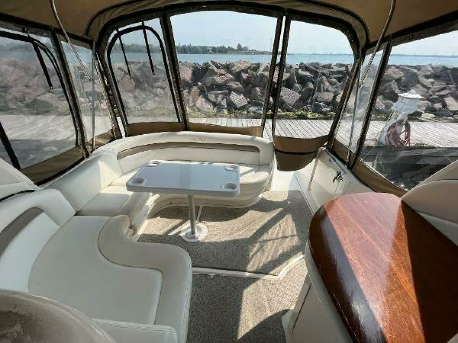 2003 Sea Ray 340 Sundancer 34