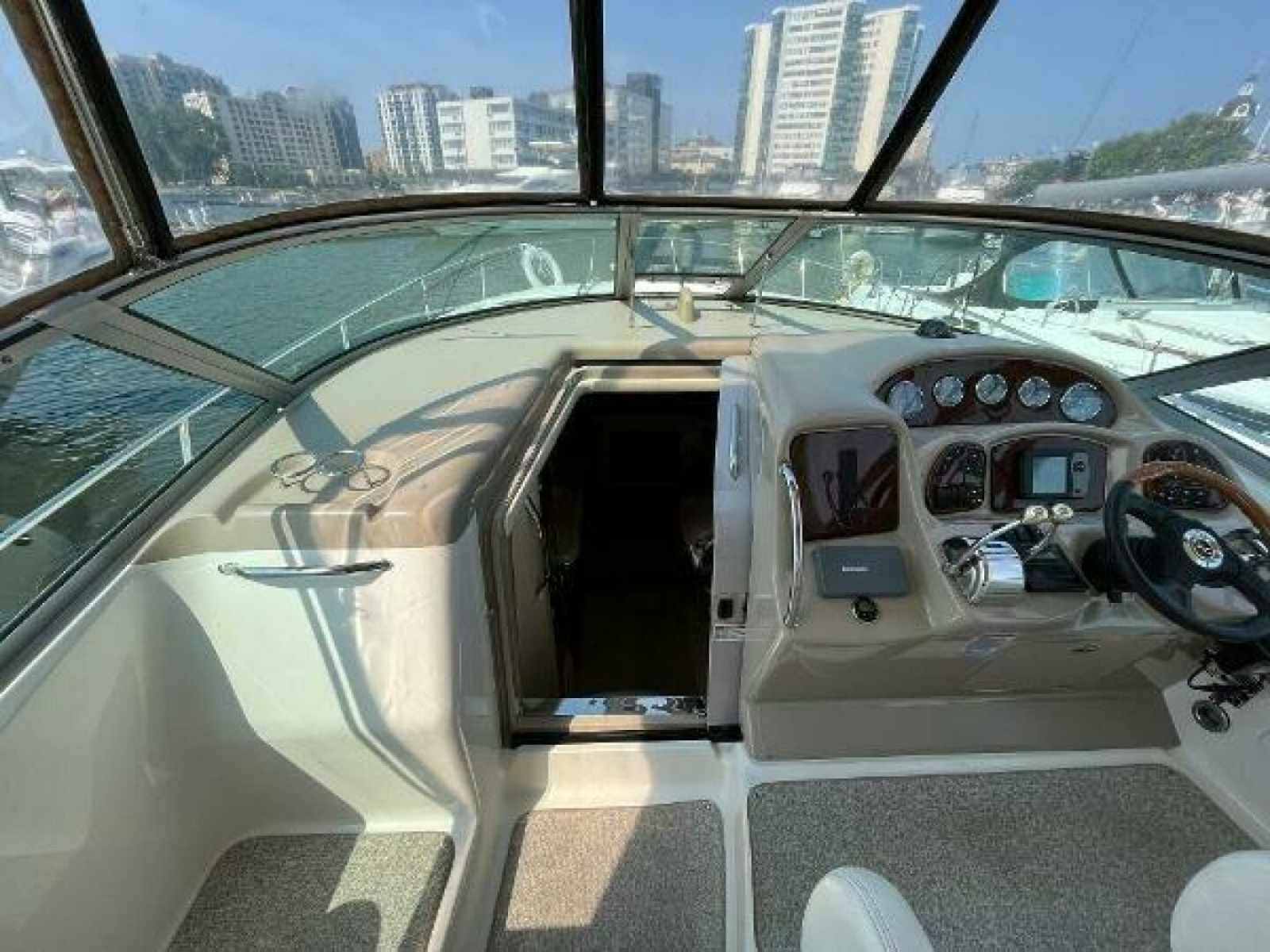 2003 Sea Ray 340 Sundancer 34