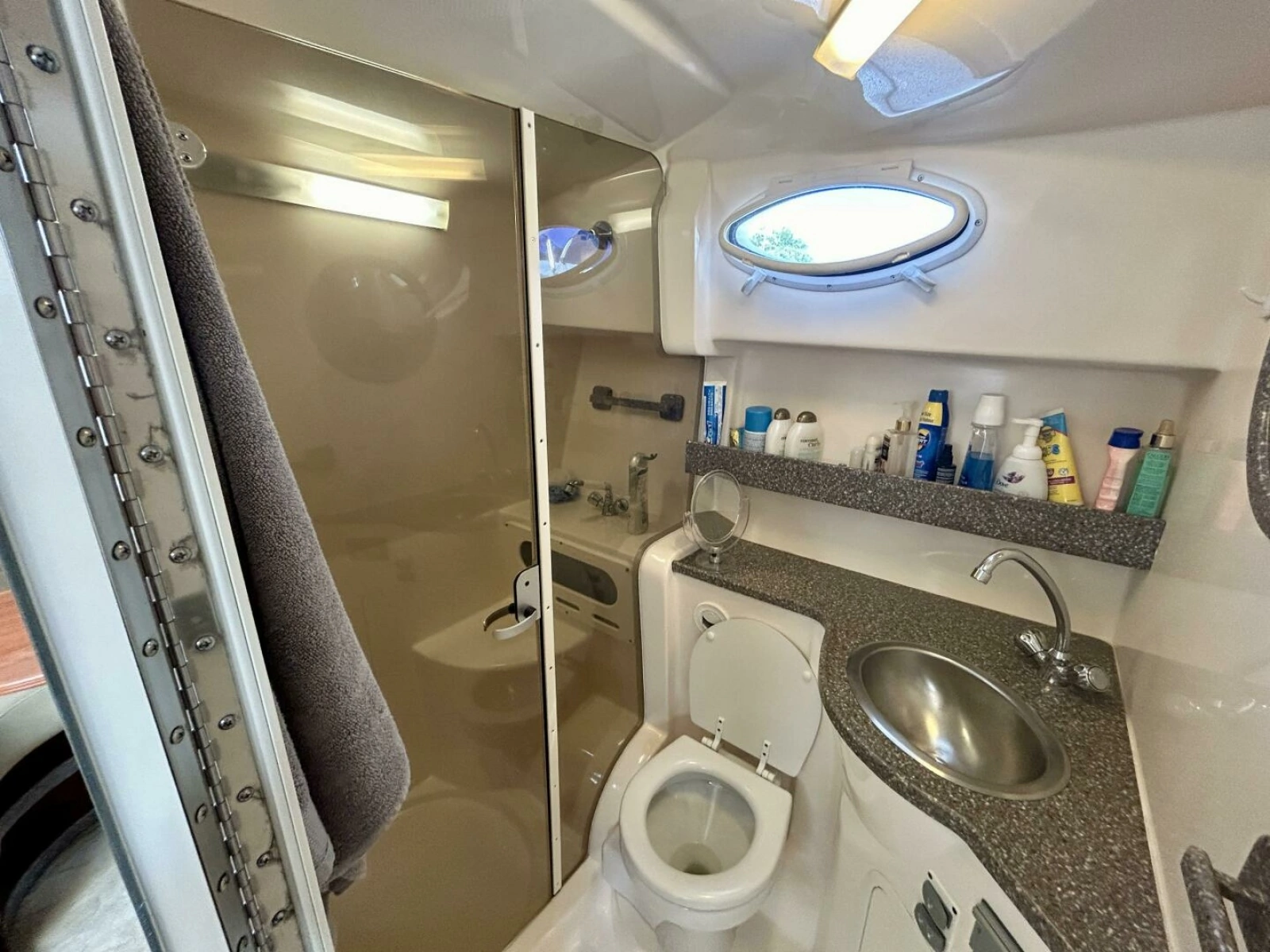 2005 Rinker 342 Fiesta Vee 34