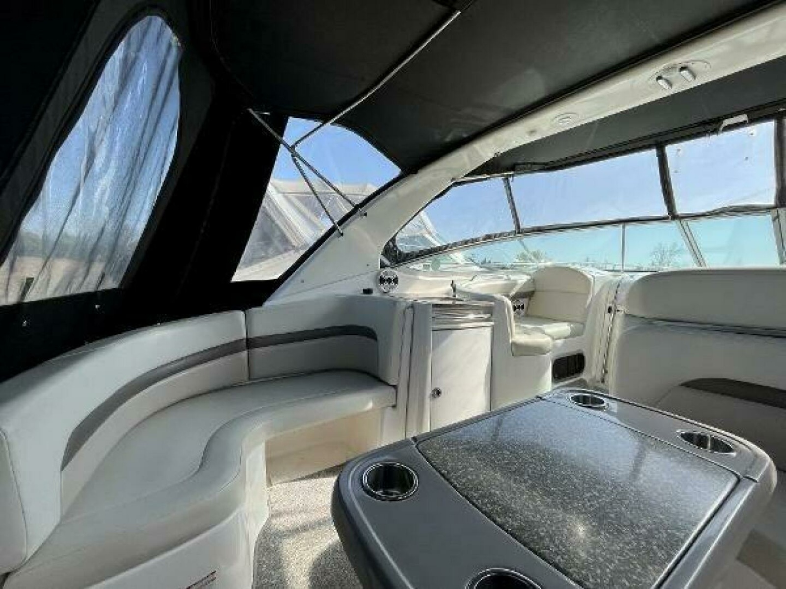 2008 Chaparral 330 Signature 33