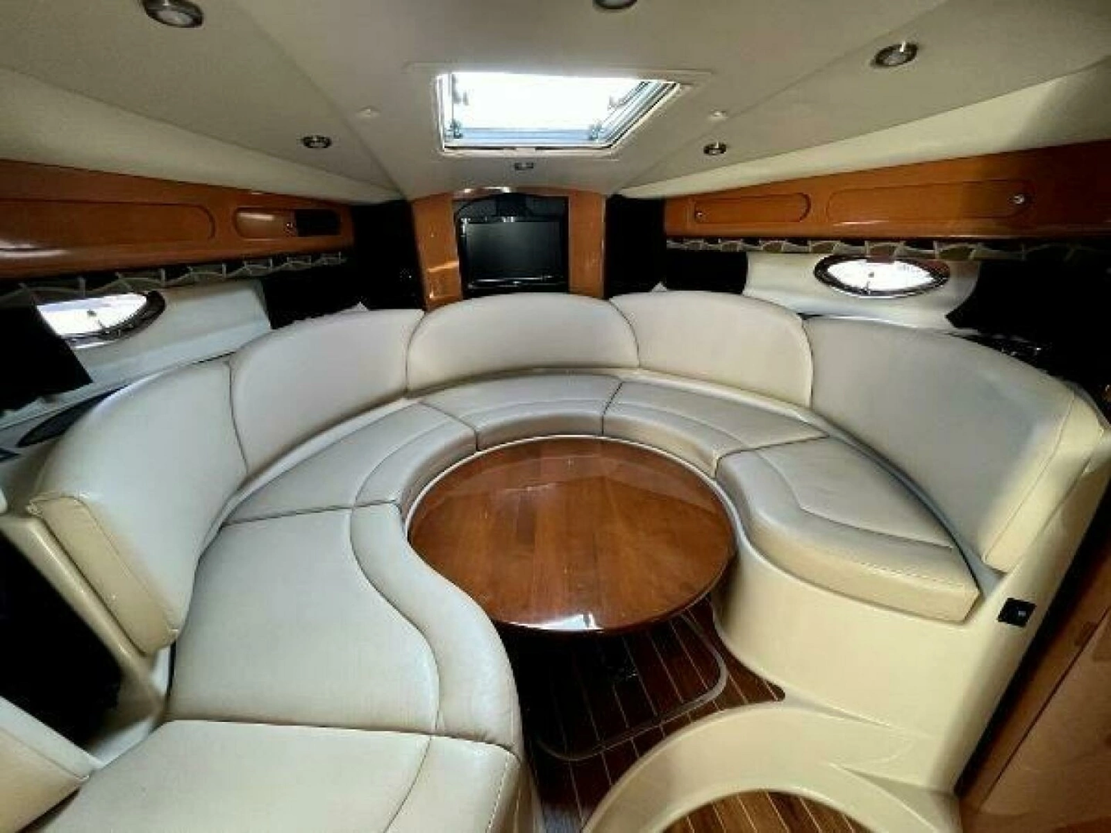 2008 Chaparral 330 Signature 33