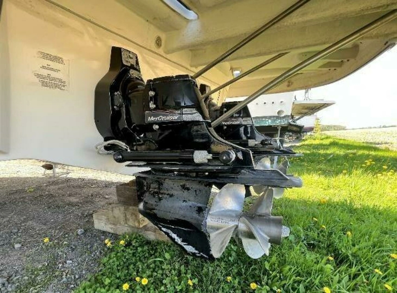 2008 Chaparral 330 Signature 33