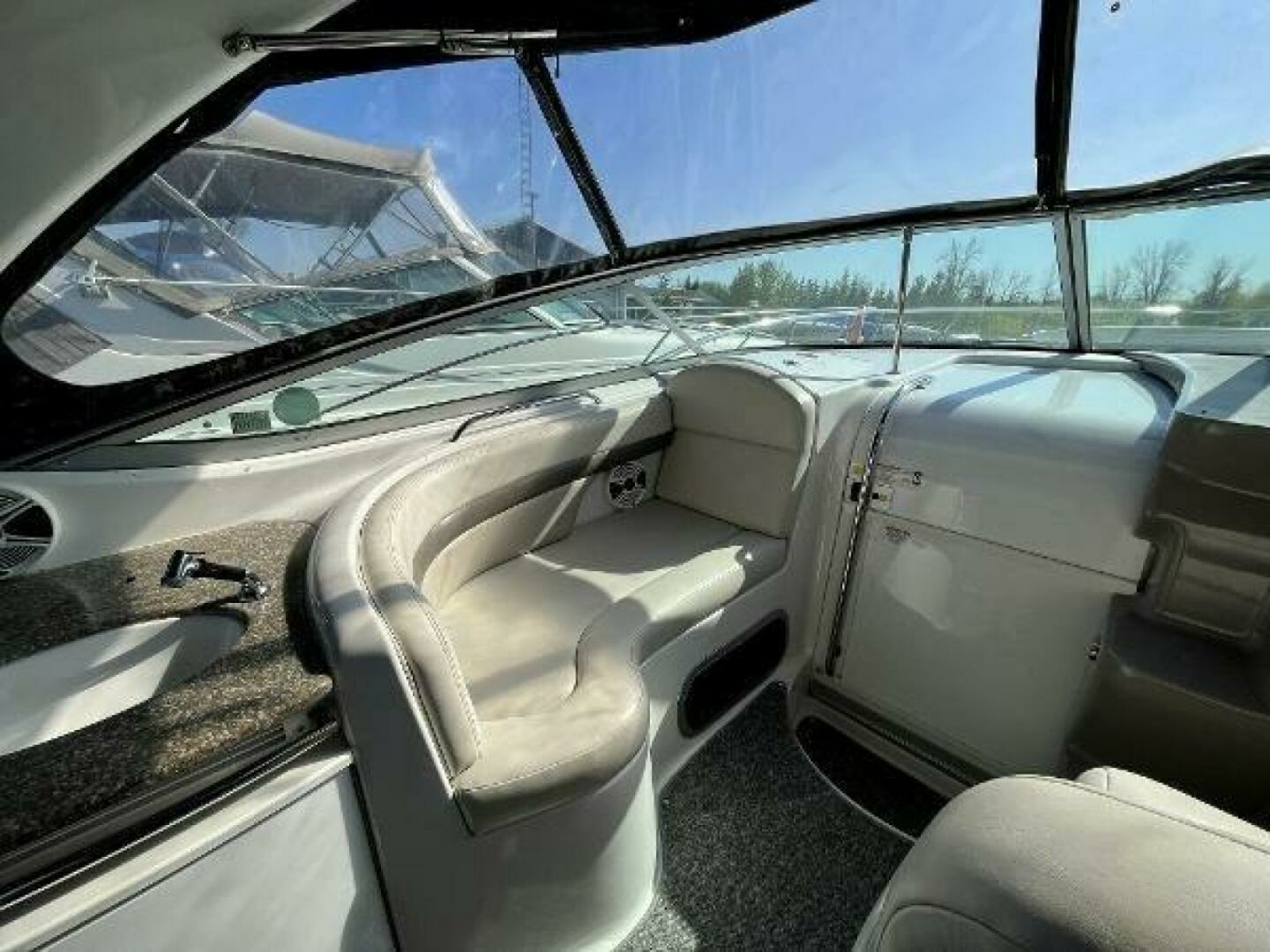 2008 Chaparral 330 Signature 33