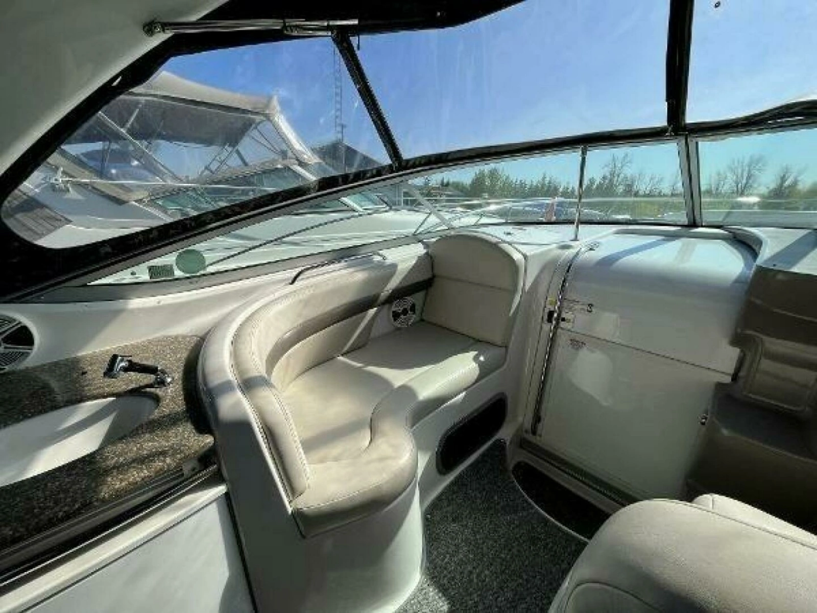 2008 Chaparral 330 Signature 33