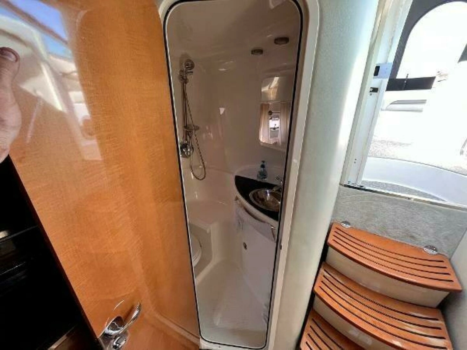2008 Chaparral 330 Signature 33
