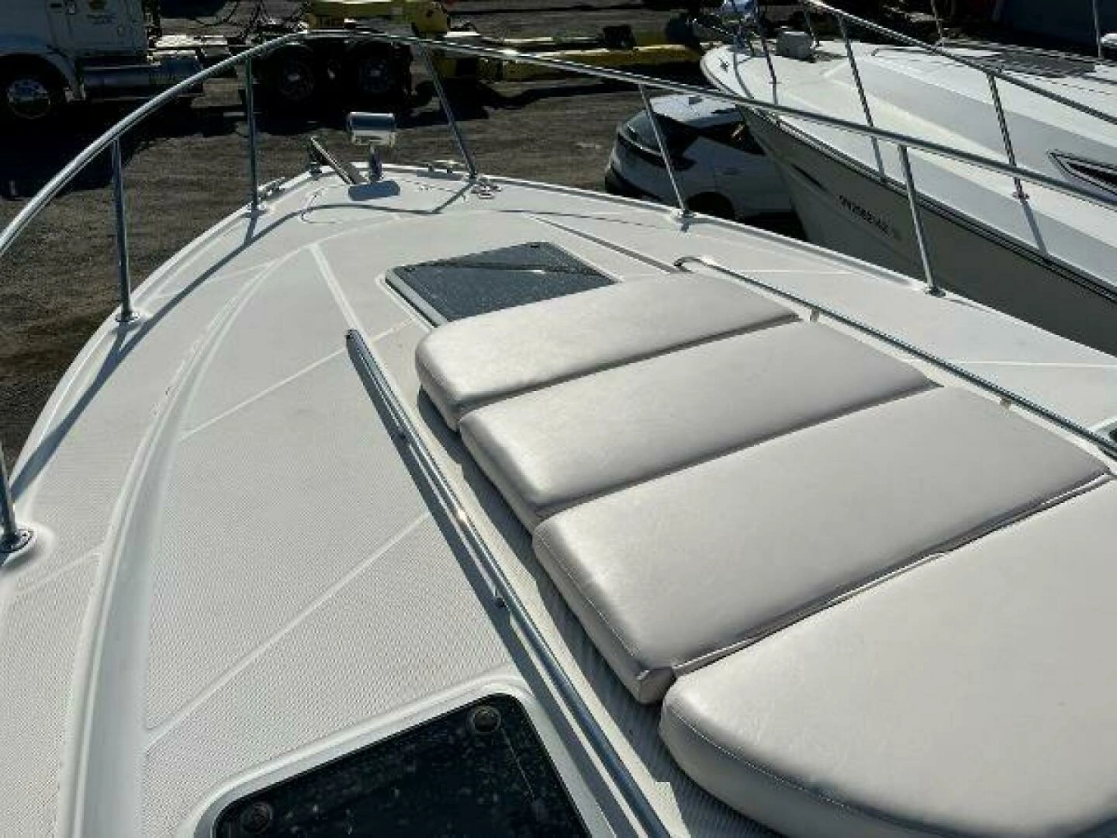 2008 Chaparral 330 Signature 33