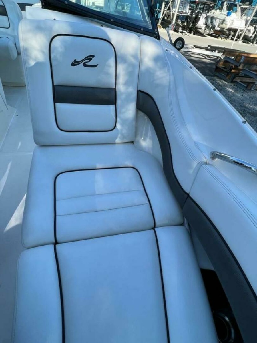 2007 Sea Ray 290 SLX 29