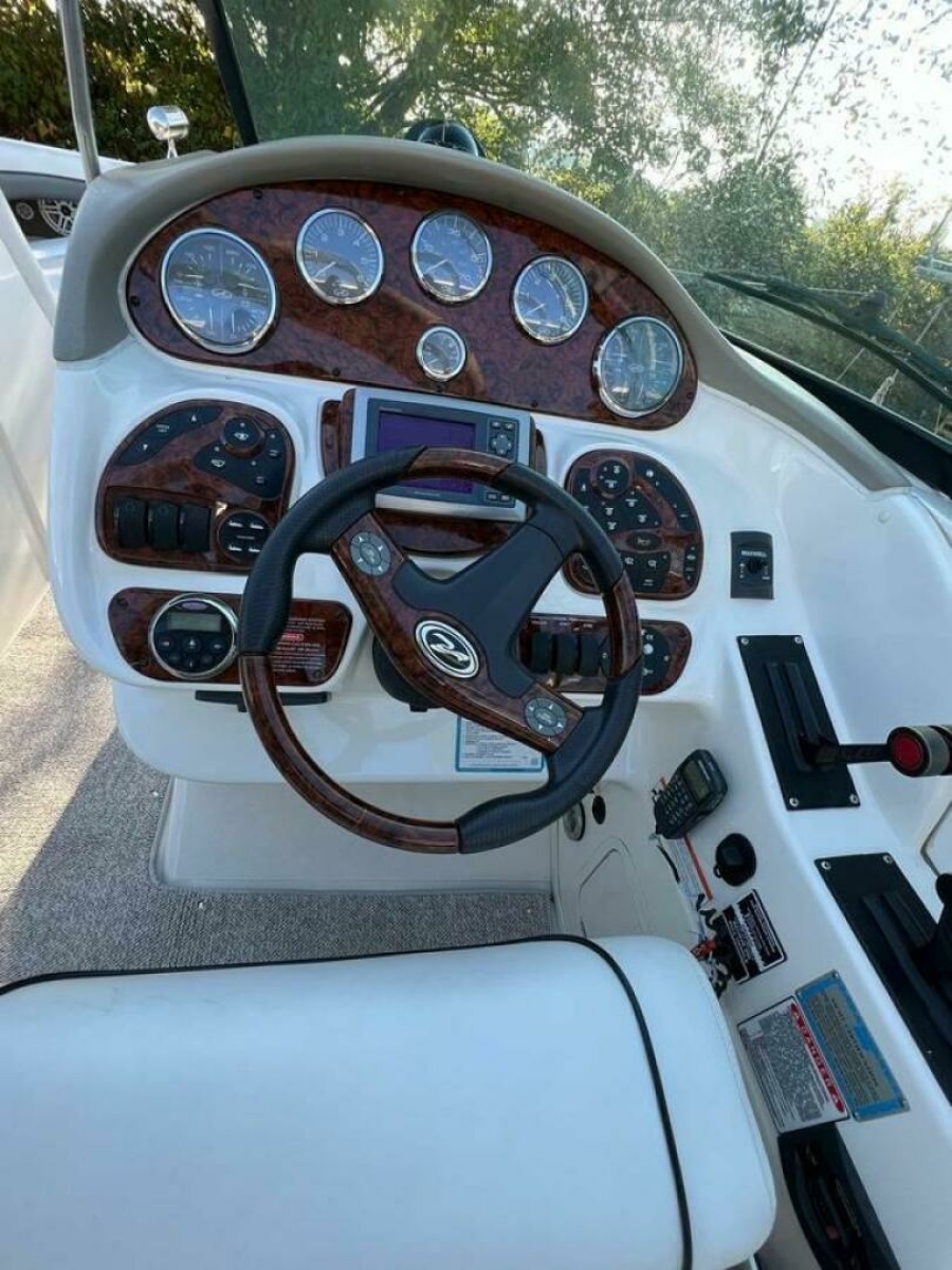 2007 Sea Ray 290 SLX 29