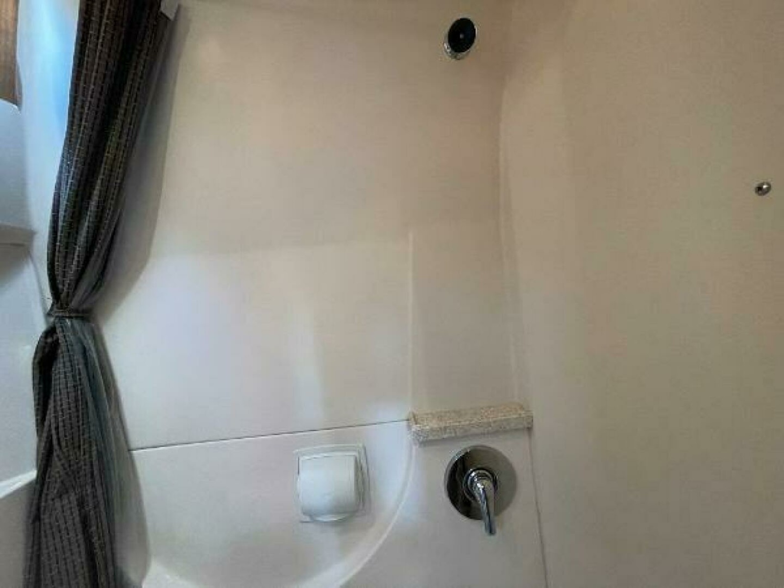 2005 Regal 3060 Window Express 30