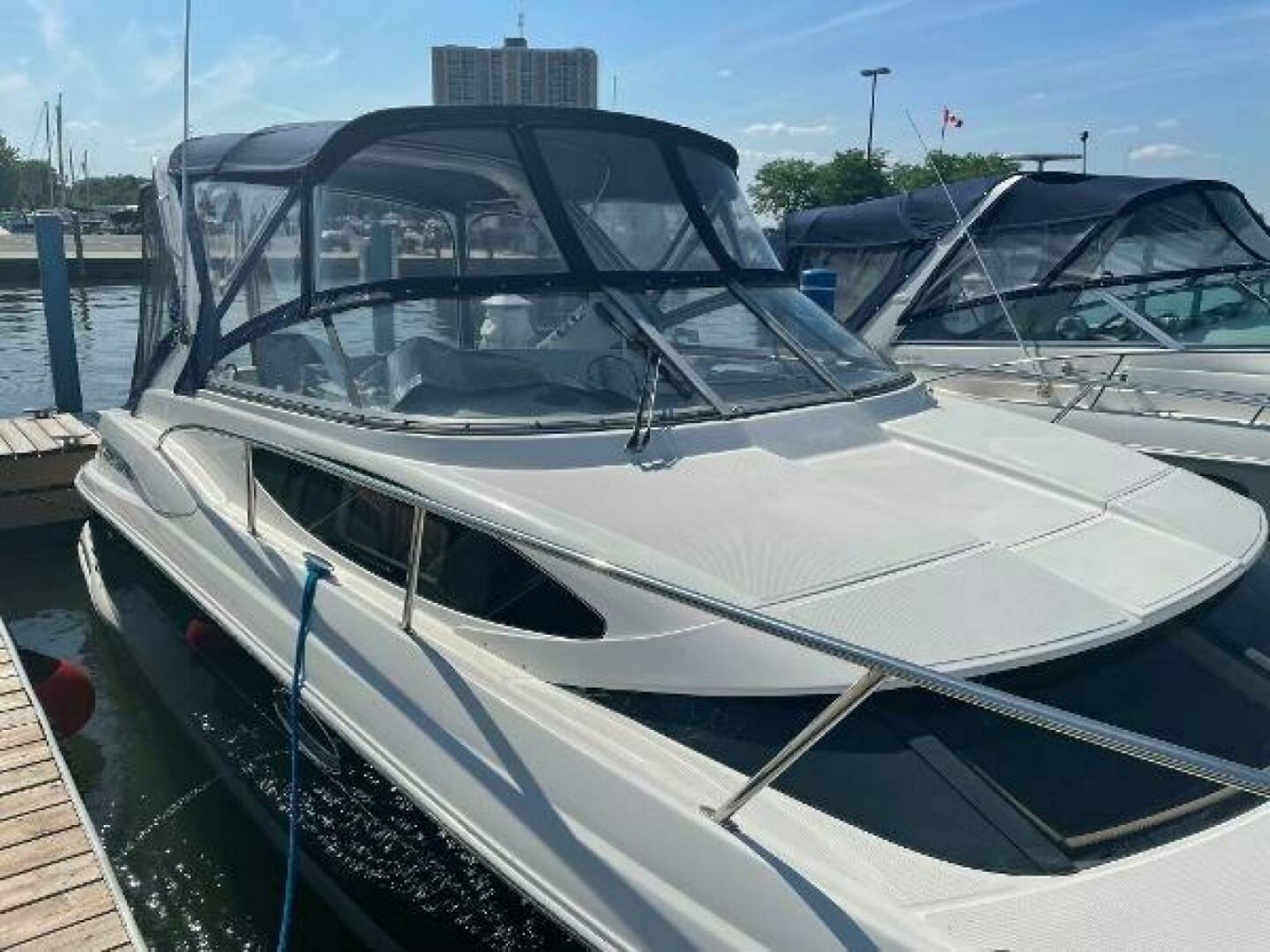 2005 Regal 3060 Window Express 30