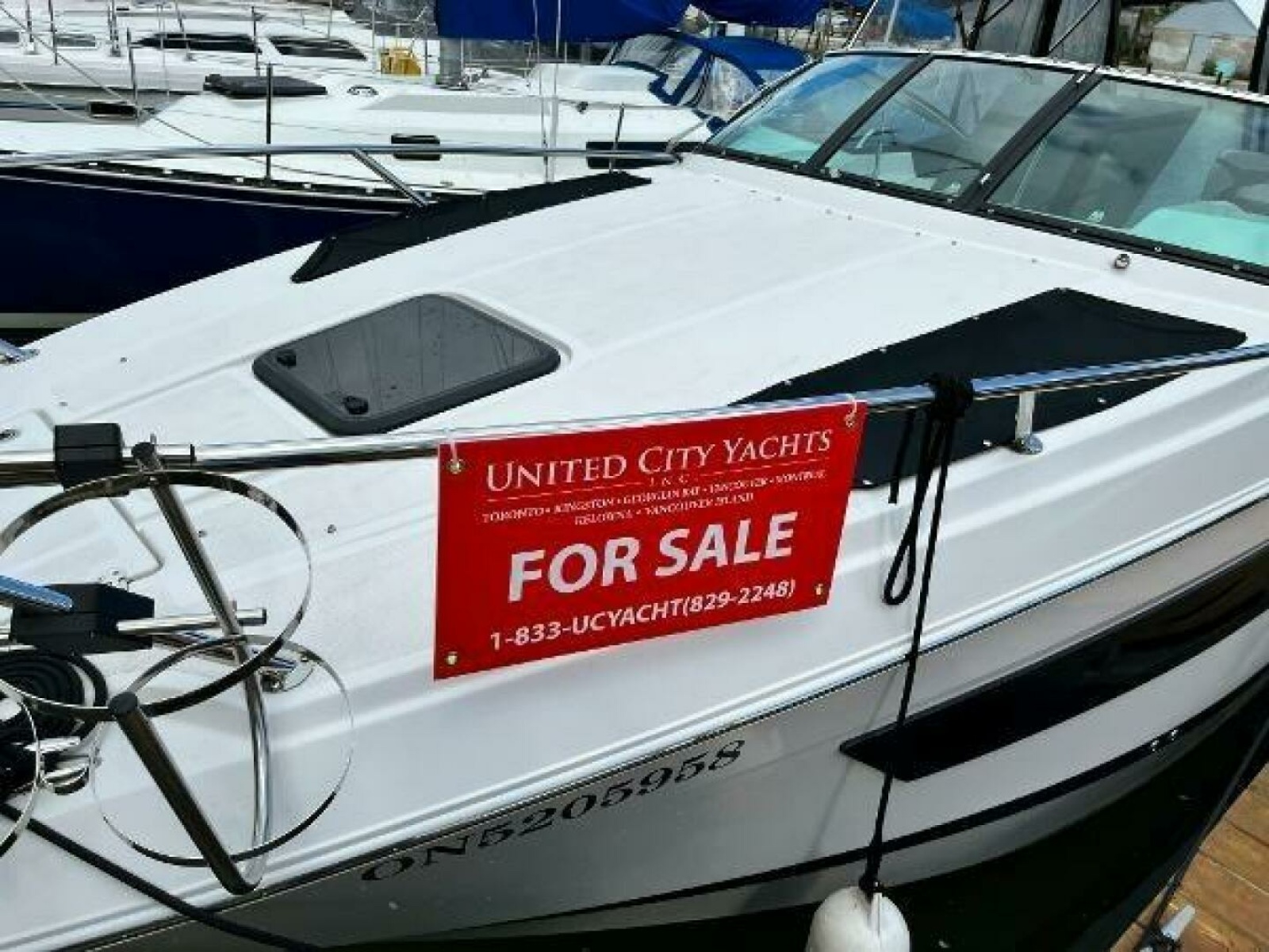 2016 Four Winns V255 25