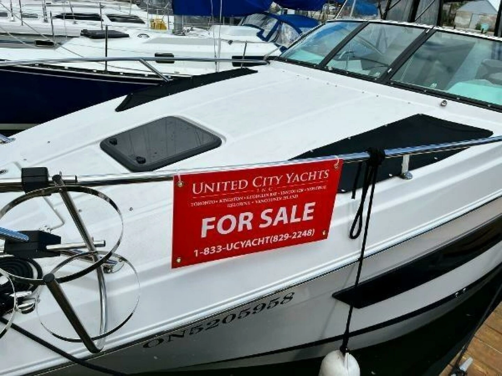 2016 Four Winns V255 25
