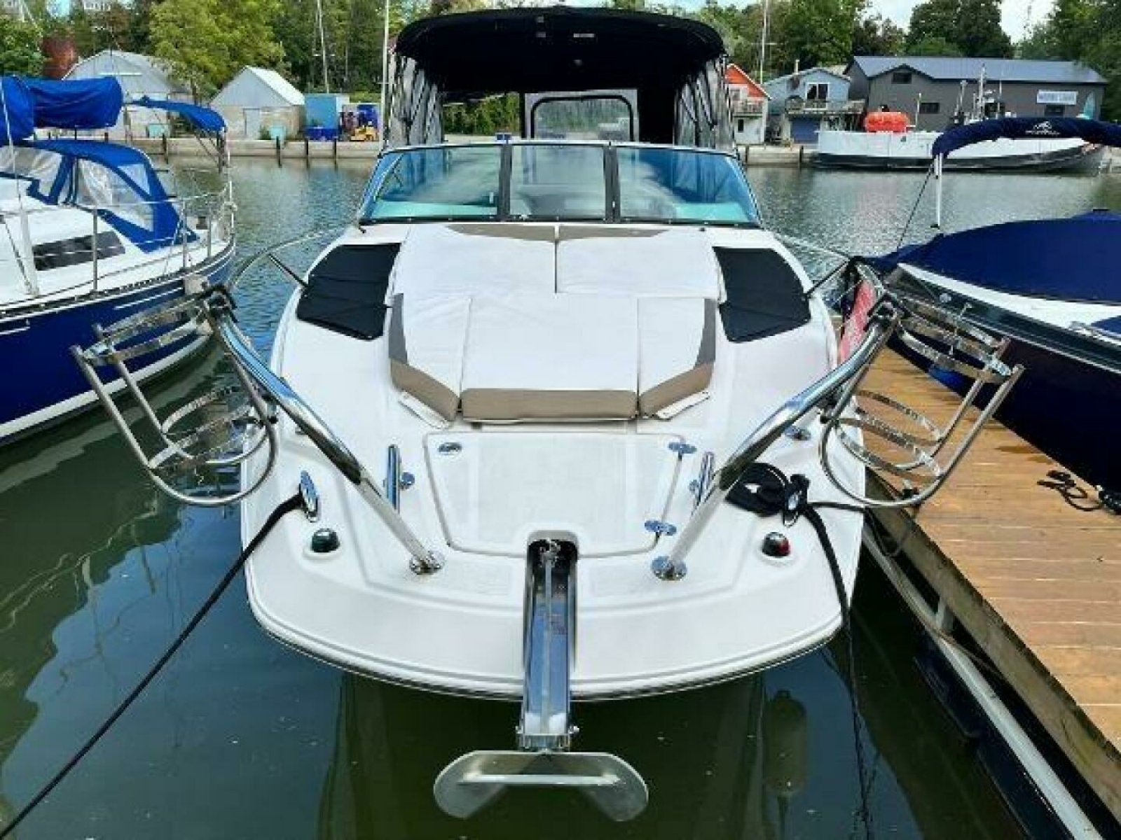 2016 Four Winns V255 25