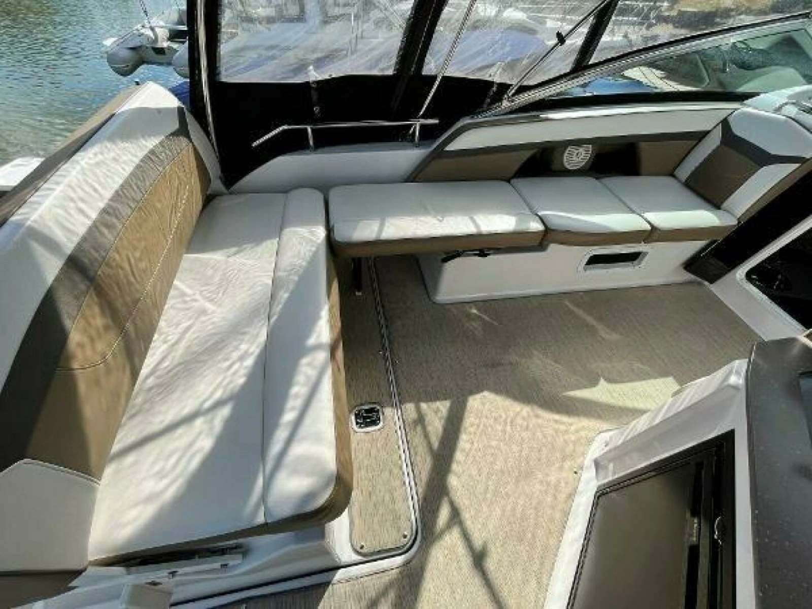 2016 Four Winns V255 25