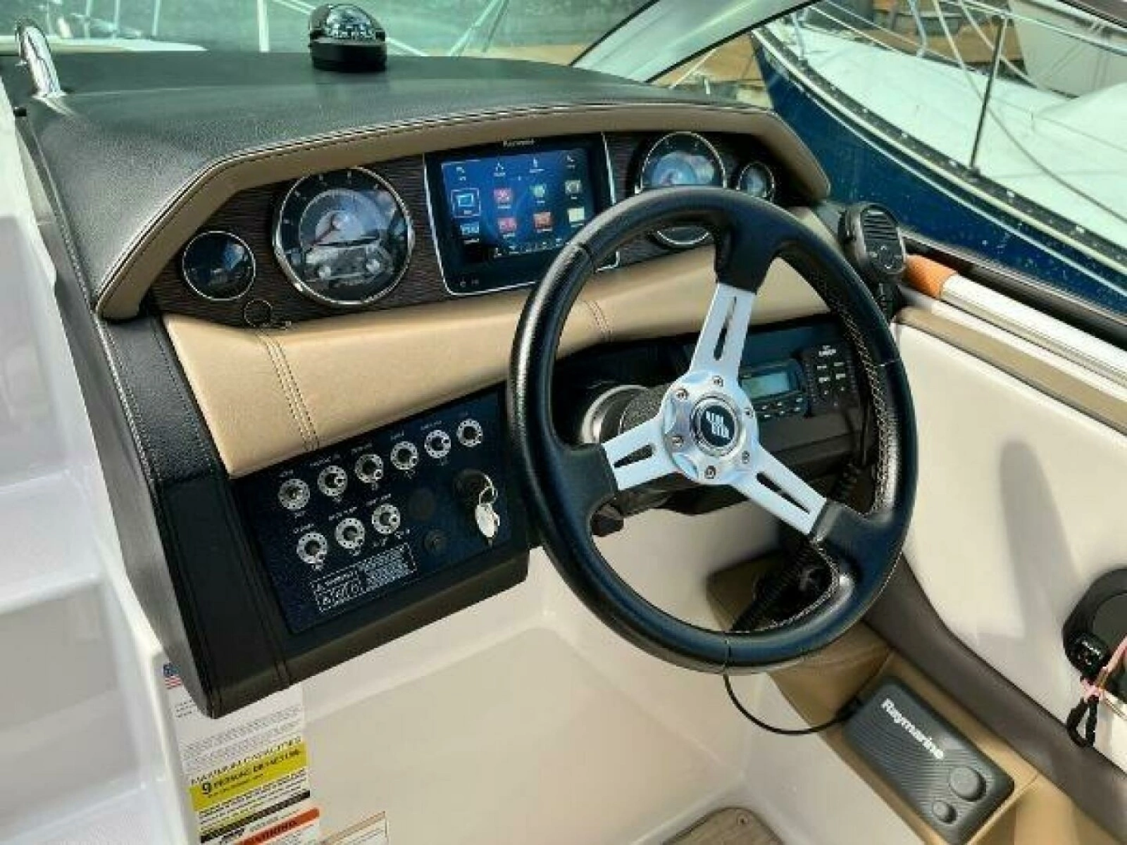 2016 Four Winns V255 25