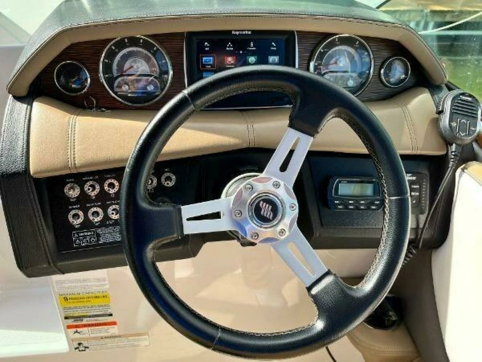 2016 Four Winns V255 25