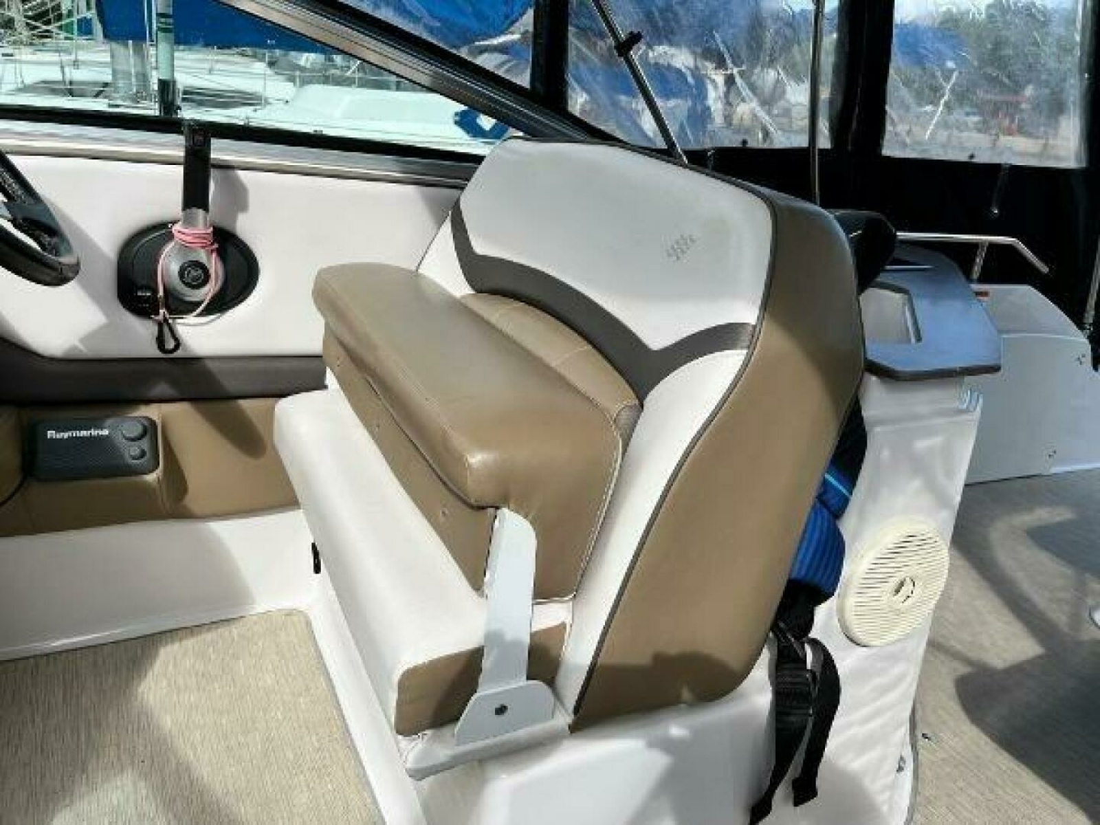2016 Four Winns V255 25