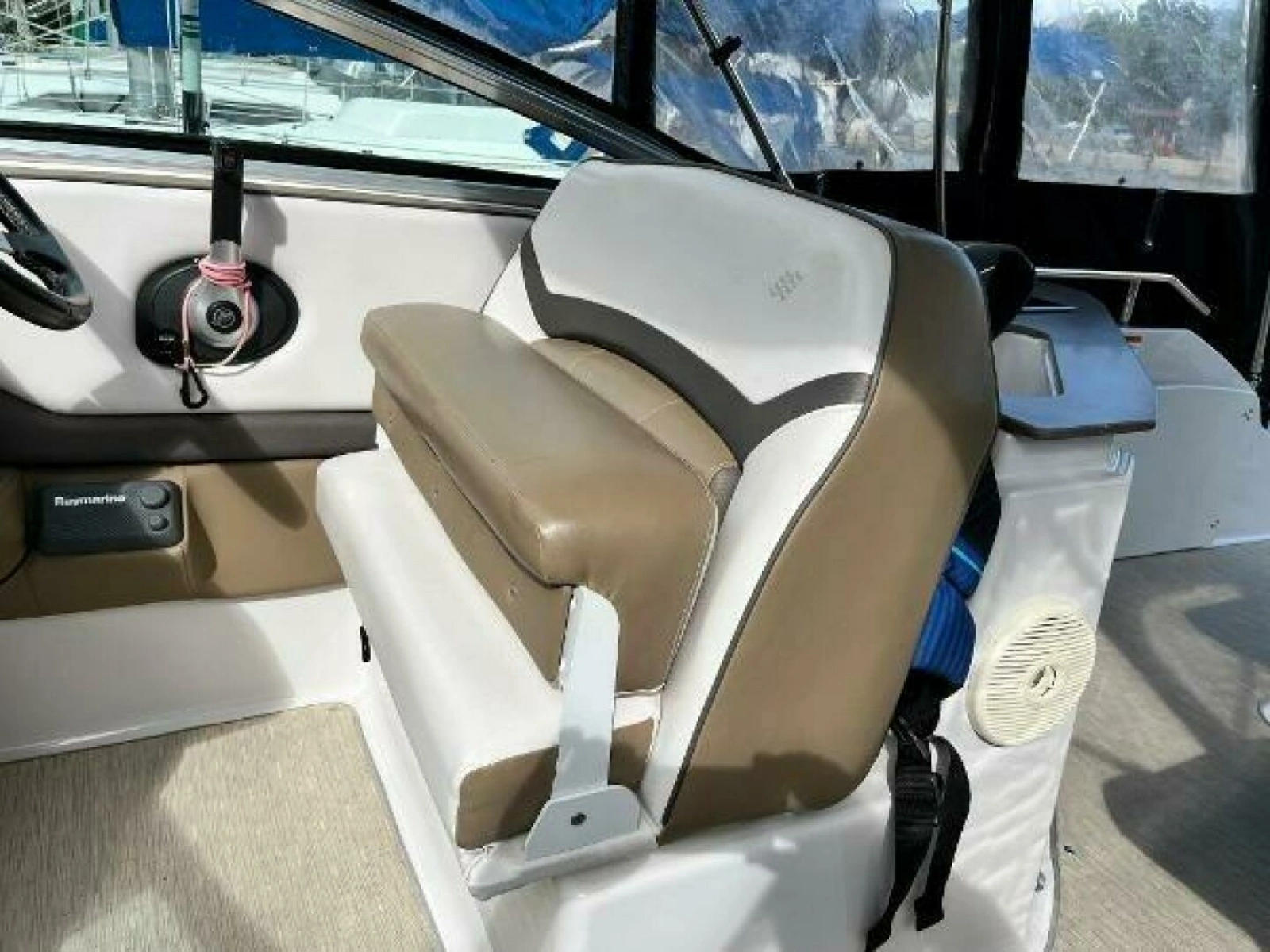 2016 Four Winns V255 25