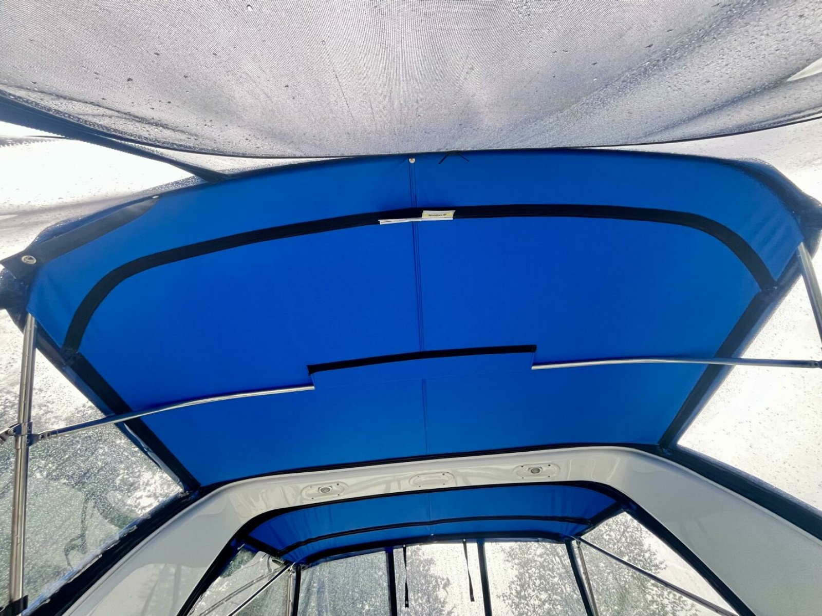 2009 Rinker 260 Express 26
