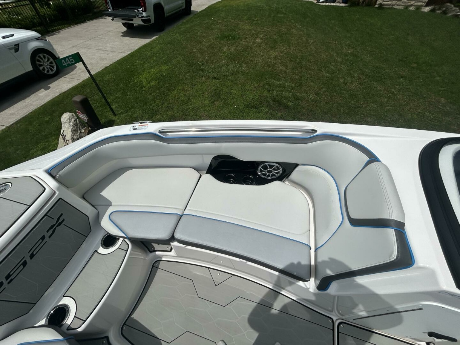 2021 Yamaha Boats 252 XE (Wake Edition) 25