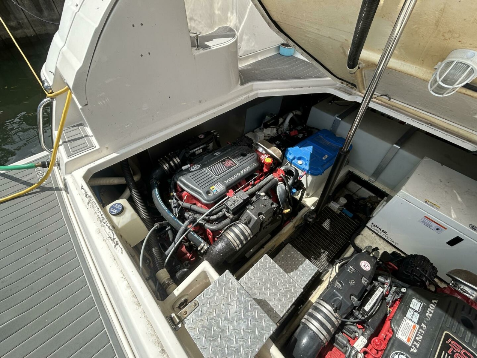 2007 Regal 3760 Commodore 37