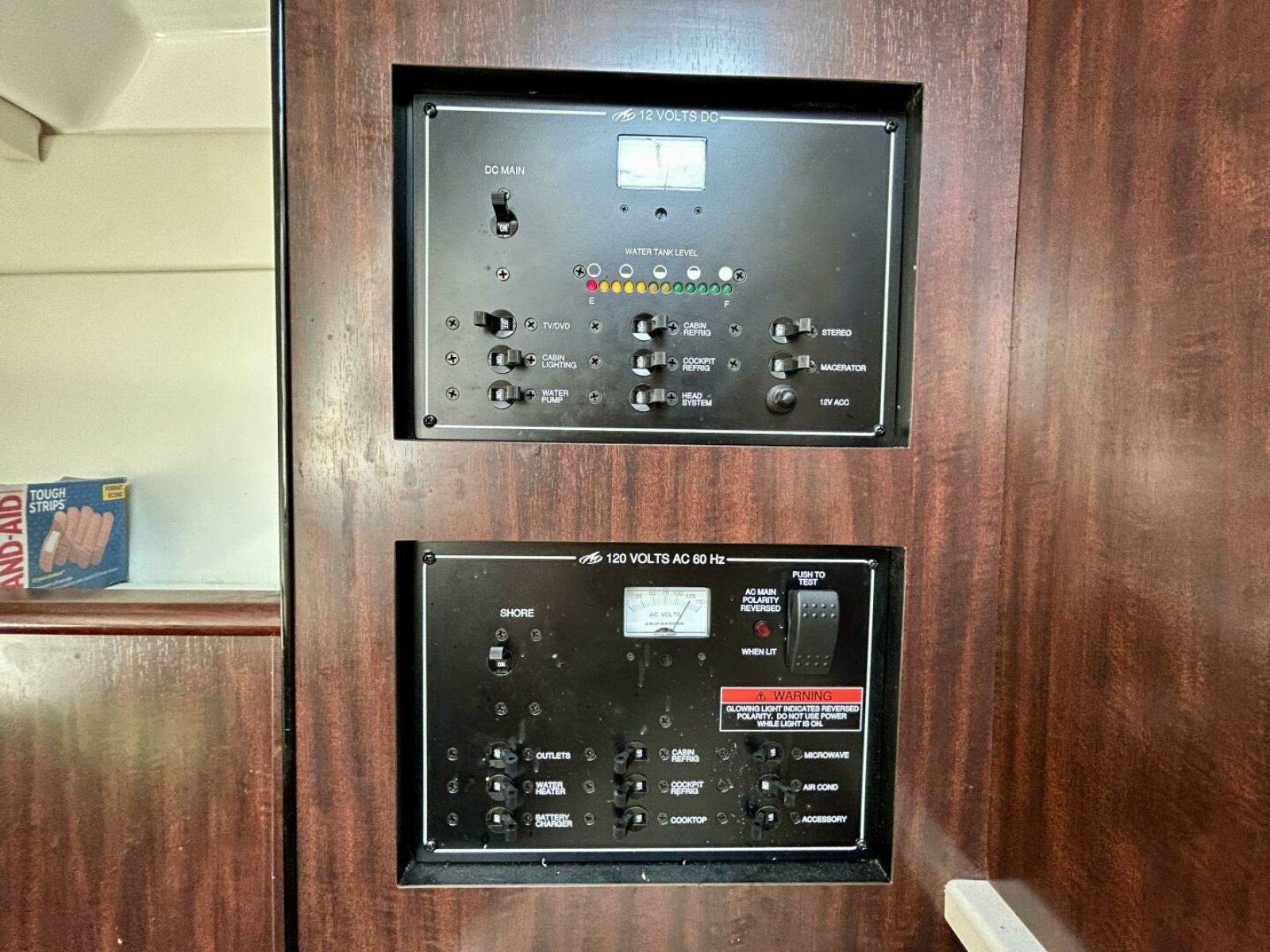 2018 Monterey 295 Sport Yacht 29