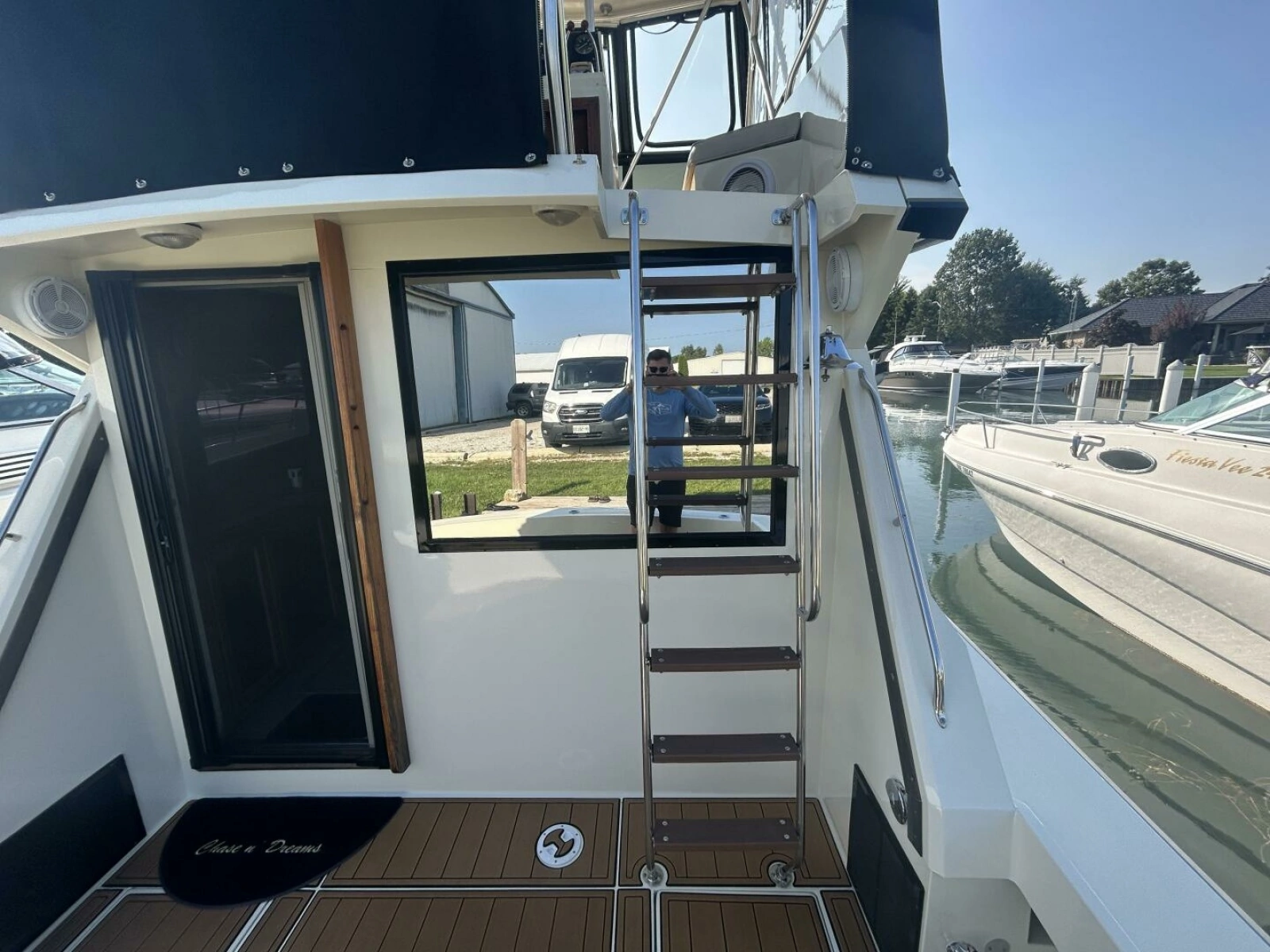 1986 Viking Boats 35 Convertible 35