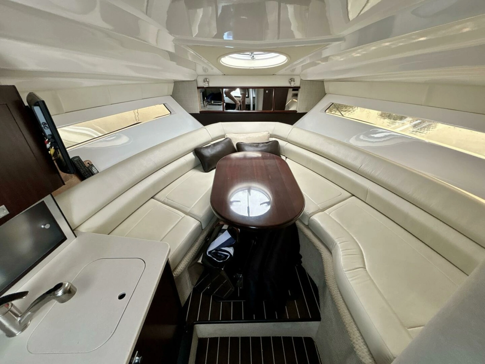 2018 Monterey 295 Sport Yacht 29