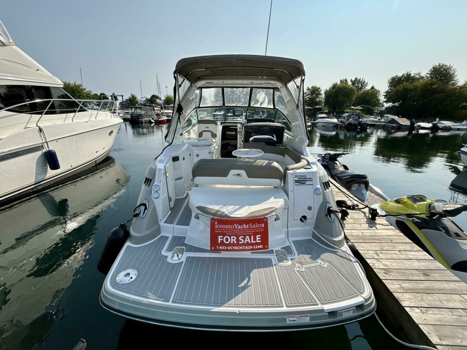 2018 Monterey 295 Sport Yacht 29