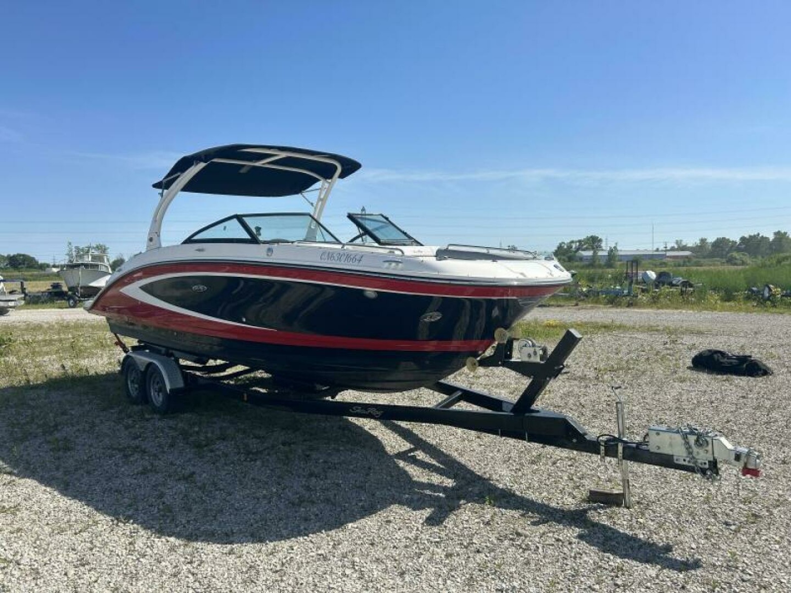 2016 Sea Ray 270 Sundeck 27