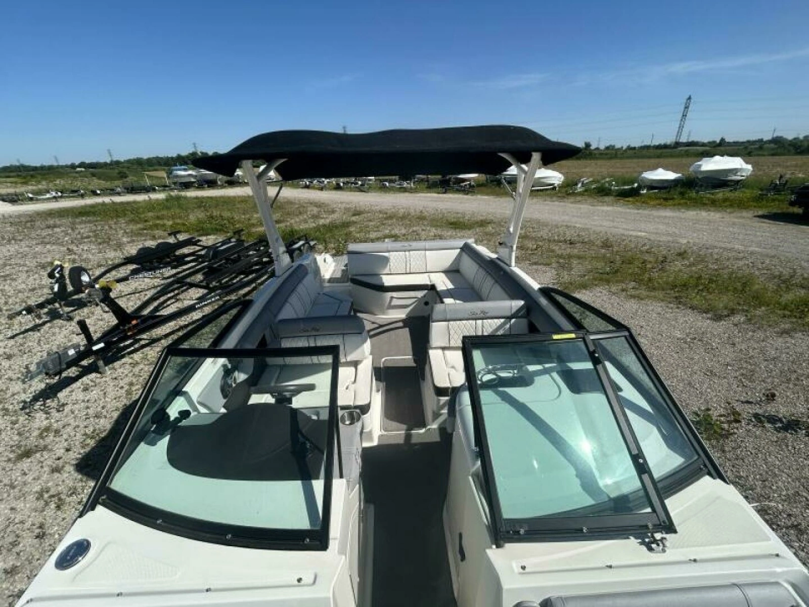 2016 Sea Ray 270 Sundeck 27