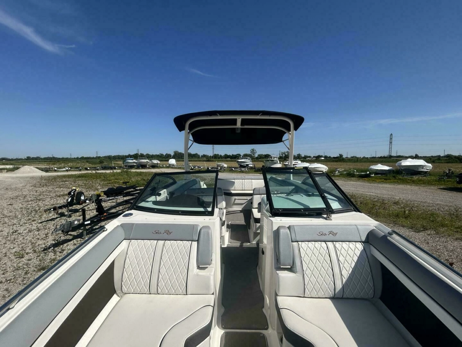2016 Sea Ray 270 Sundeck 27
