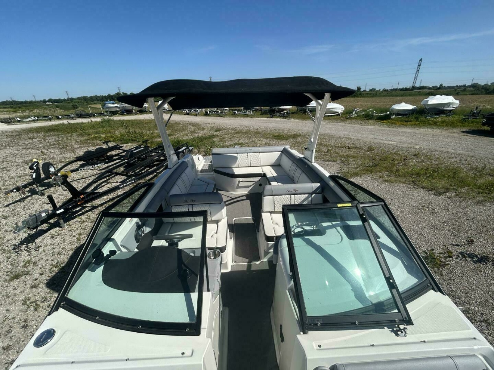 2016 Sea Ray 270 Sundeck 27