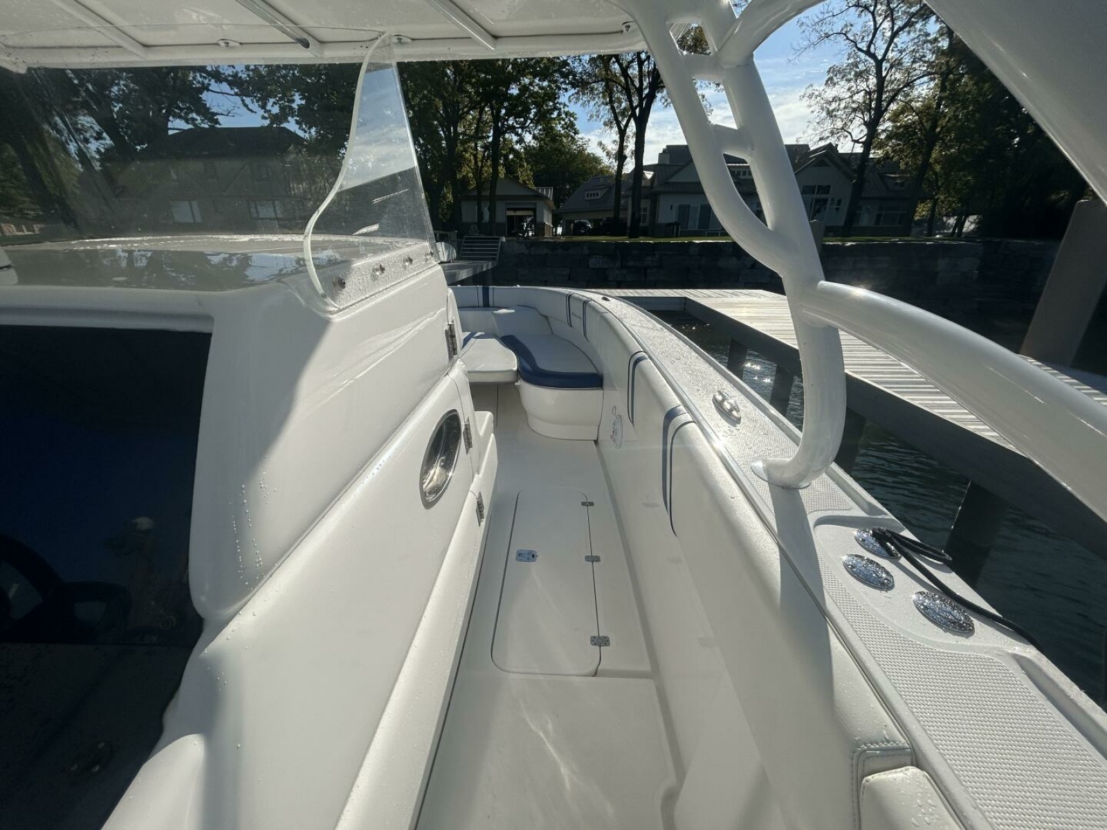 2016 Midnight Express 37 Open 37
