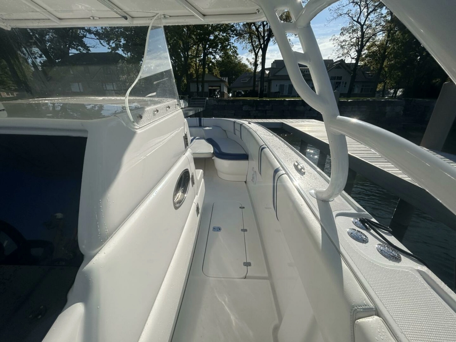 2016 Midnight Express 37 Open 37