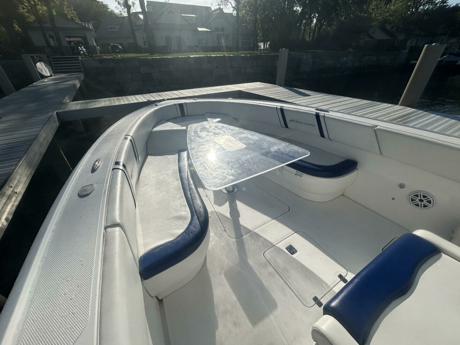 2016 Midnight Express 37 Open 37
