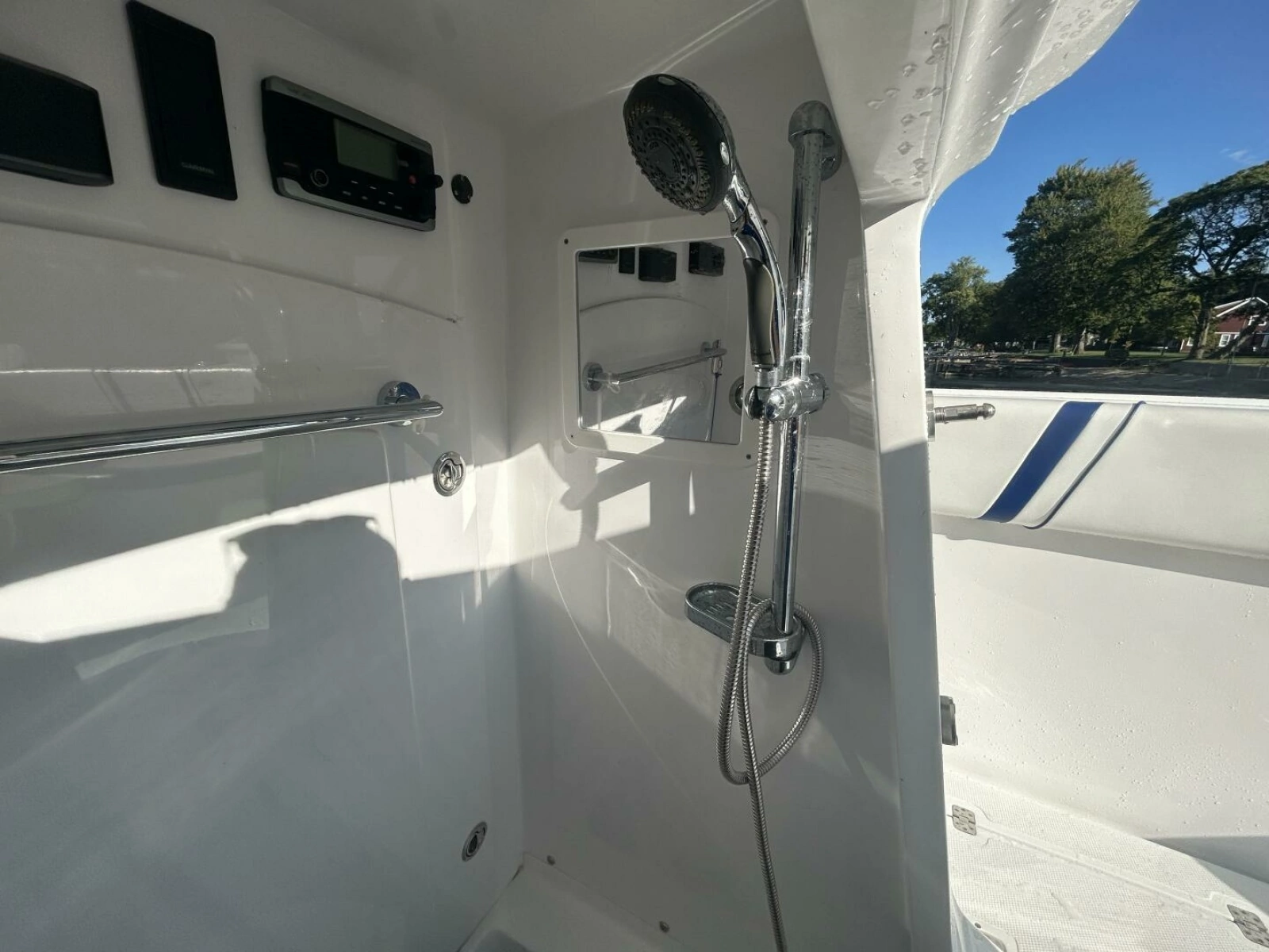 2016 Midnight Express 37 Open 37