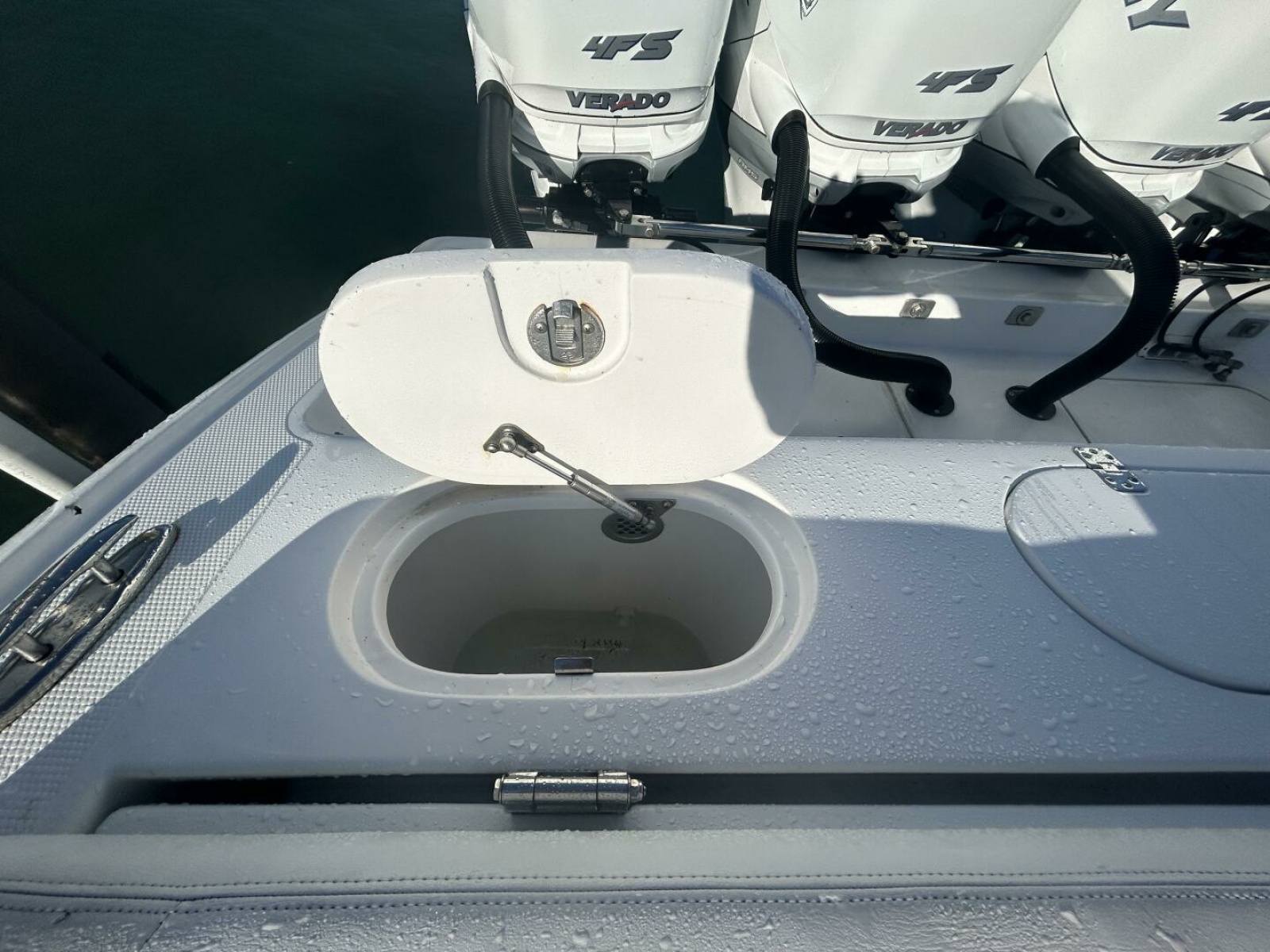 2016 Midnight Express 37 Open 37