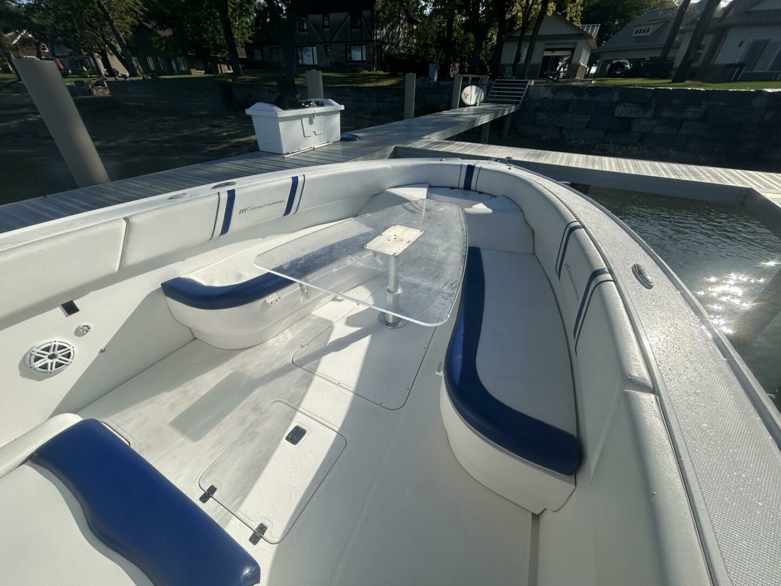 2016 Midnight Express 37 Open 37