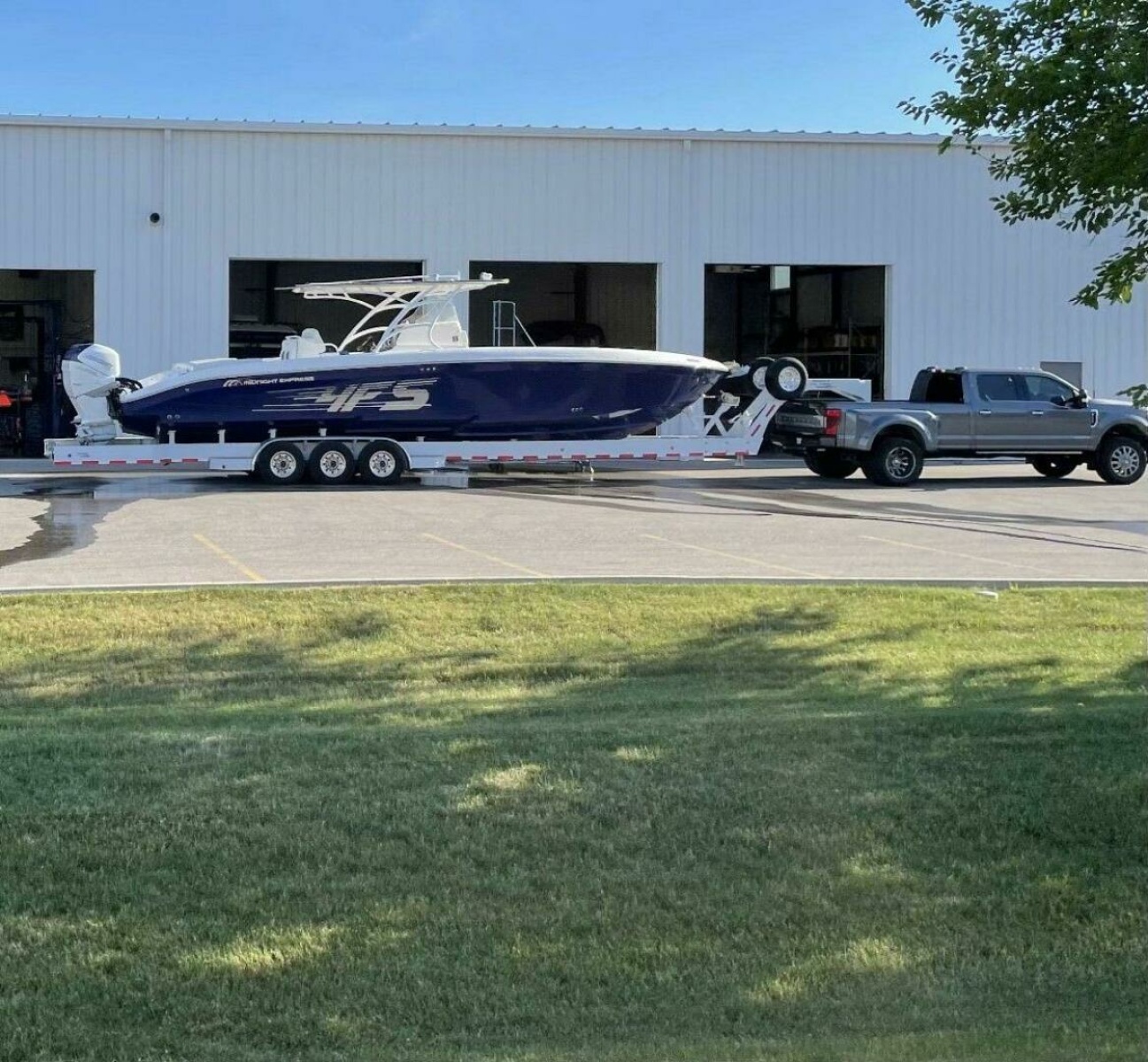 2016 Midnight Express 37 Open 37